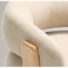 Poltrona Grana em tecido chenille bege e madeira VeryForma