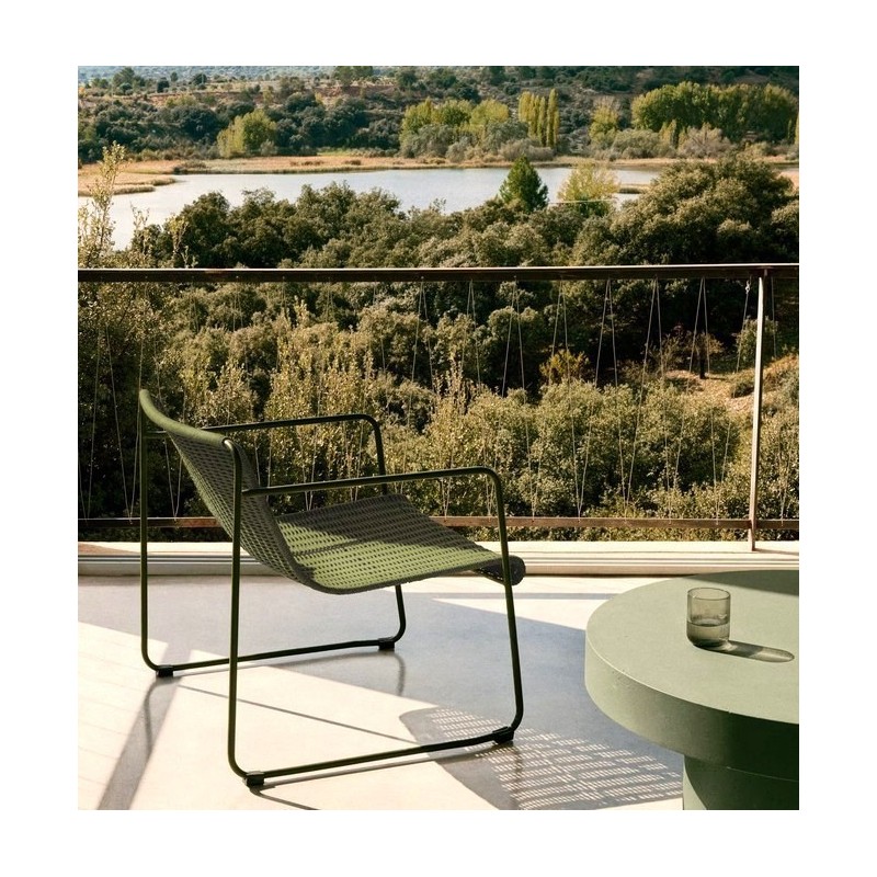 Silla Arvin Swirl en tejido chenilla beige y patas de madera de roble VeryForma