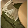 Sedia Arvin Swirl in tessuto ciniglia beige e gambe in legno di rovere VeryForma